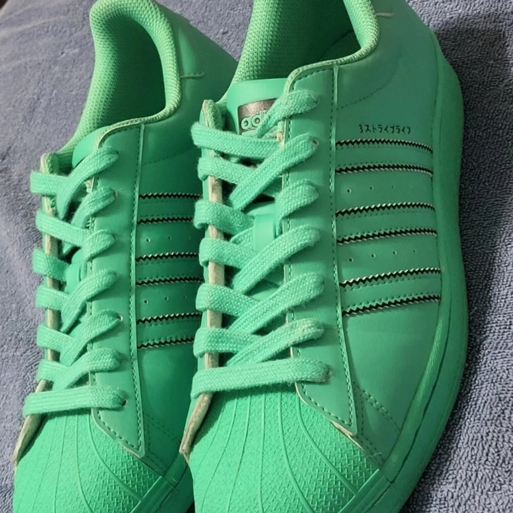 Adidas shoes - Picture 6 of 10